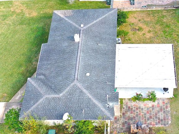 5th image of 1113 Clearwater Rd