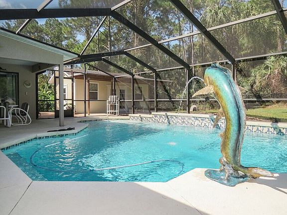 3rd image of 21 Port Royal Dr