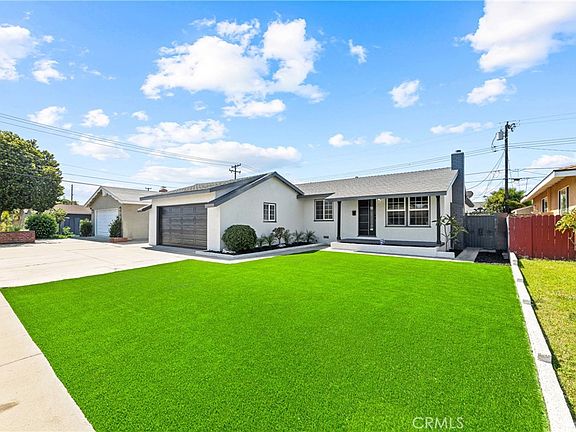 2nd image of 5856 Bolivia Dr