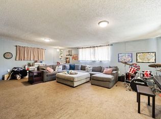 135 N Pollasky Ave, Clovis, CA 93612