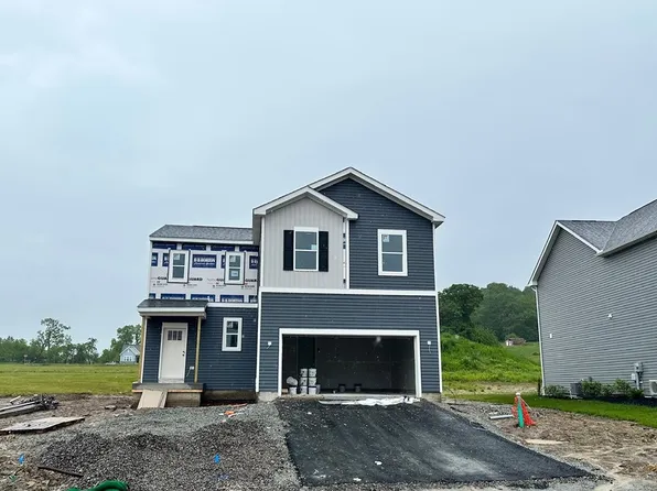 393 Dana Dr, New Stanton, PA 15639