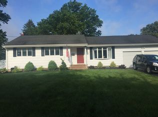 13 Homestead Pl, Holmdel, NJ 07733