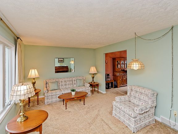 5th image of 29 Campagna Dr