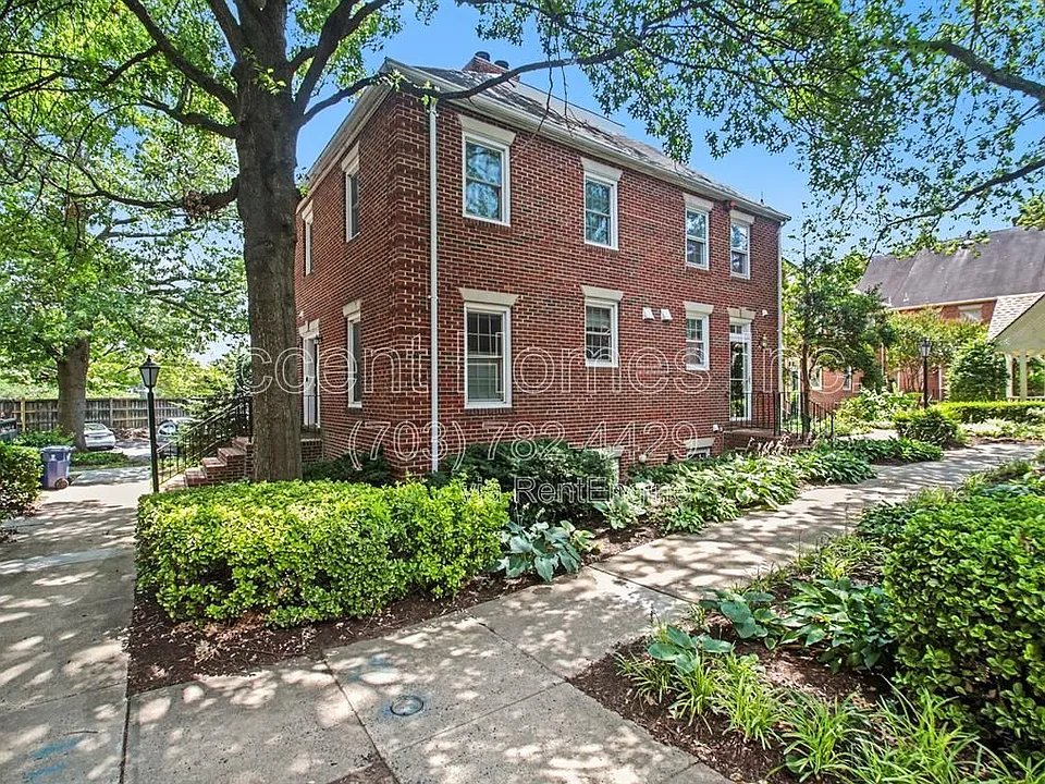 449 Old Town Ct
