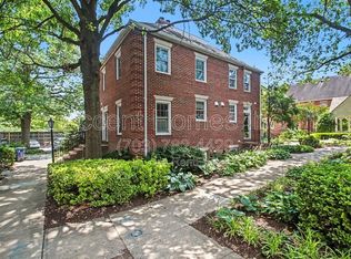 449 Old Town Ct, Alexandria, VA 22314