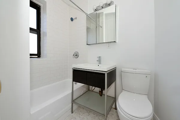 Rented by Aether Property Group | media 26