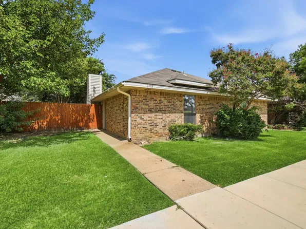 2308 Carol Good Ln, Carrollton, TX 75006