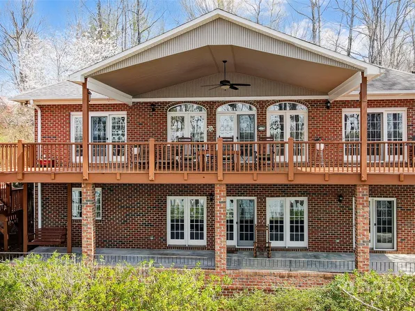 4633 River Bluff Ct, Charlotte, NC 28214
