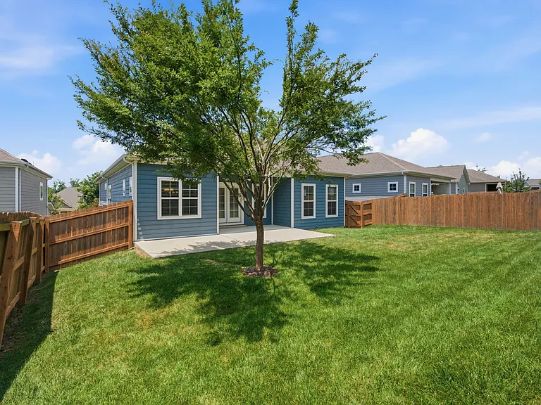 1313 Duns Ln — Photo 32