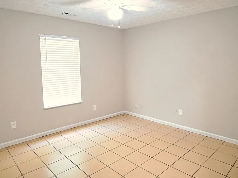 6112 Green Acres Dr SW — Photo 7