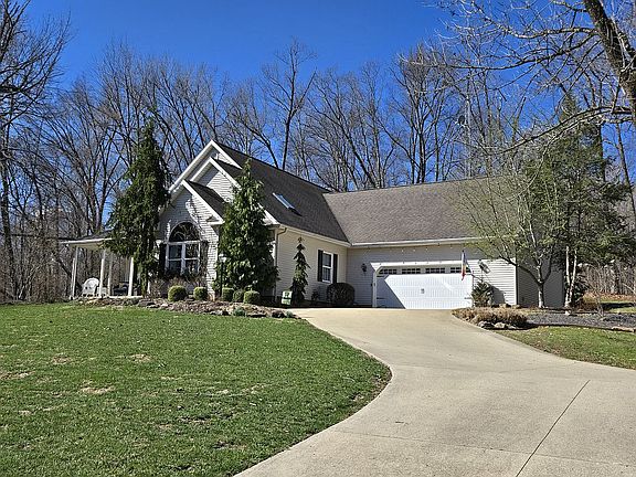 2nd image of 455 S Melchoir Dr W