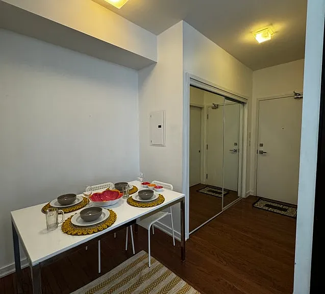 12 York St #5107A — Photo 4