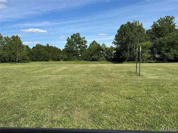 304 Victorian Dr, Steeleville, IL 62288