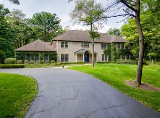 215 S Fleming Rd, Bull valley, IL 60098