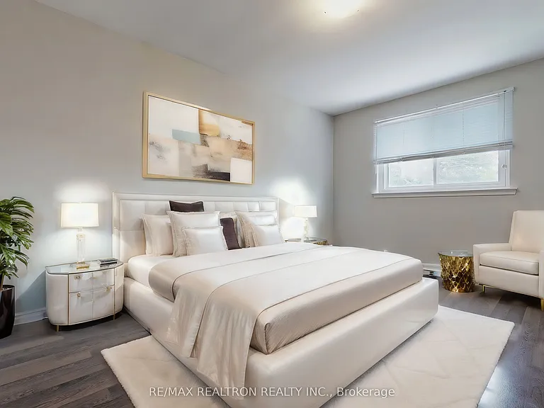 669 Shakespeare Ave #UPPER — Photo 2