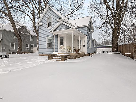 2nd image of 307 W Washington Ave
