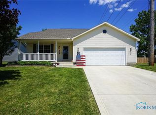 212 Capital Ln, Findlay, OH 45840