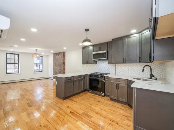 326 Malcolm X Boulevard image 14 of 35