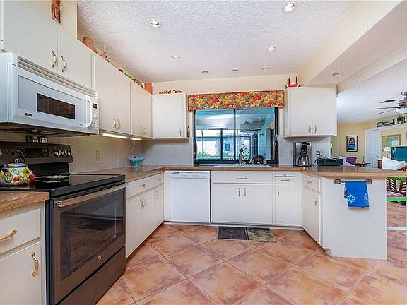 2nd image of 342 Red Ash Cir