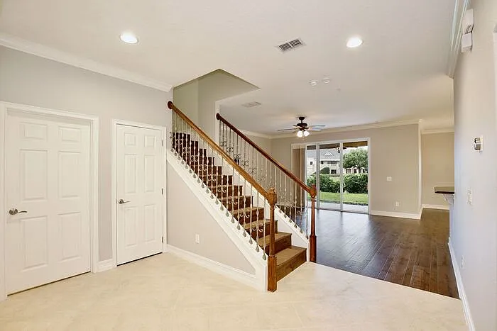 10459 Belfry Cir — Photo 3