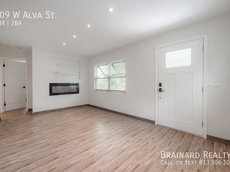 309 W Alva St — Photo 10