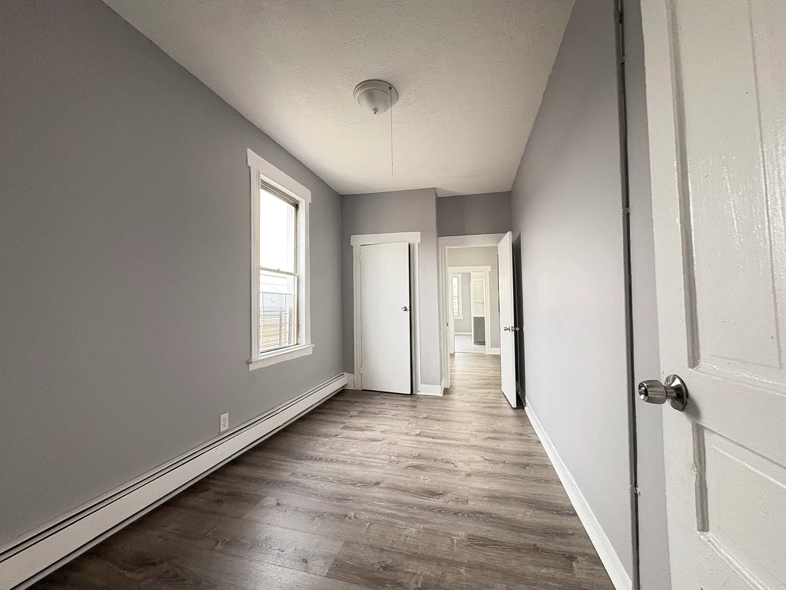 2 bed, 800 sqft, $2,000 — Photo 3