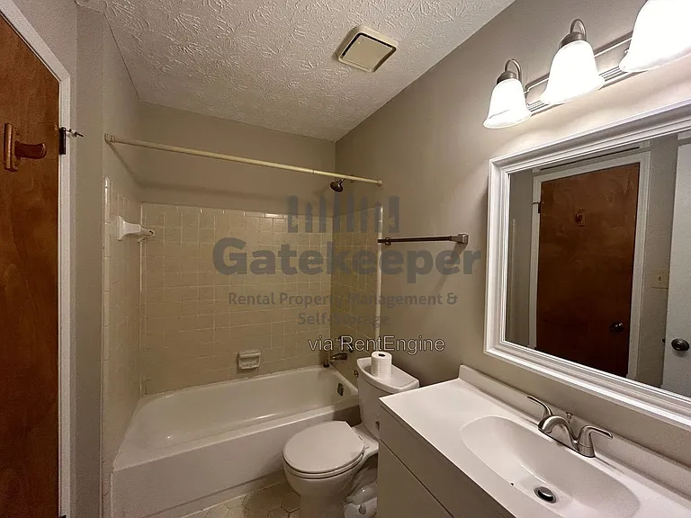 115 Meadowbrook Ct #A — Photo 7