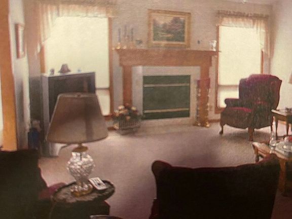 5th image of 6431 Chesterfield Ct