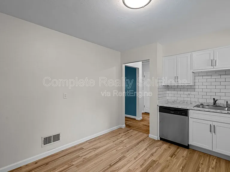 1149 Walker Ave — Photo 11
