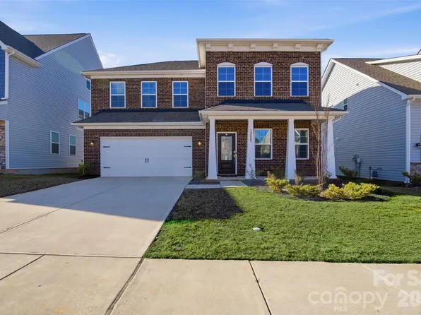 12023 Bishop Castle Dr, Charlotte, NC 28273