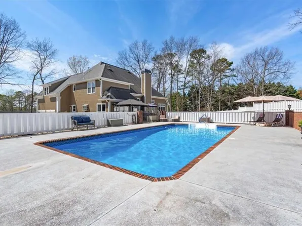34 Hickory Gln, Villa Rica, GA 30180