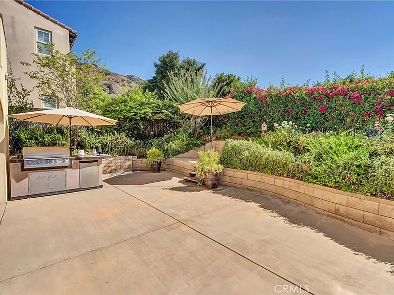 510 E Viewcrest Dr — Photo 50