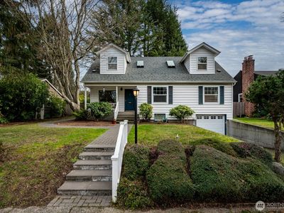 8222 38th Avenue NE, Seattle, WA, 98115