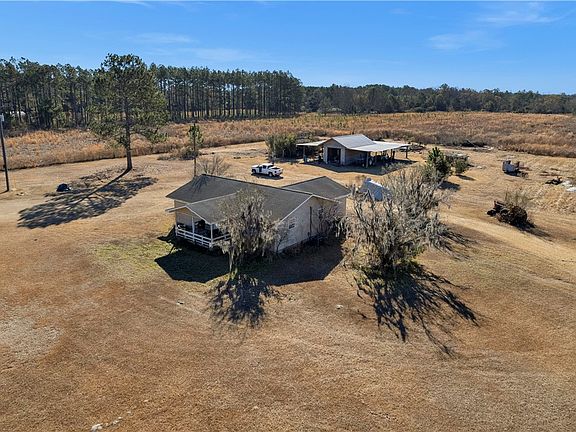 3rd image of 3411 Floyd Dr