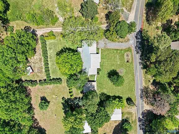 4th image of 288 Cardessa Ln