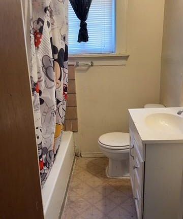 3rd image of 2710 Chippewa St