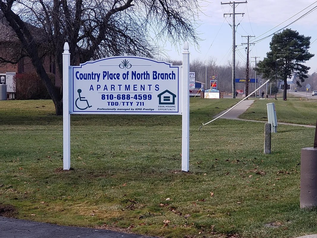 Building Photo - 6727 N Branch Ct