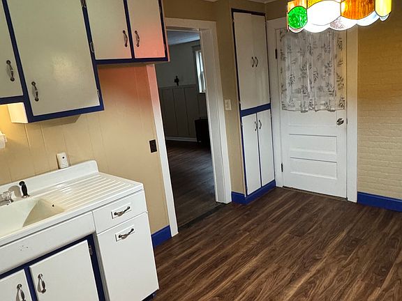 4th image of 36 Olcott Pl APT 1