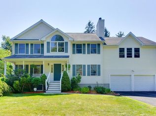 2 Stewart St, Burlington, MA 01803