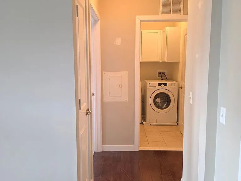 123 Tower Blvd — Photo 22