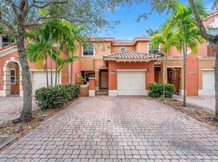 15242 SW 30th Ter, Miami, FL 33185