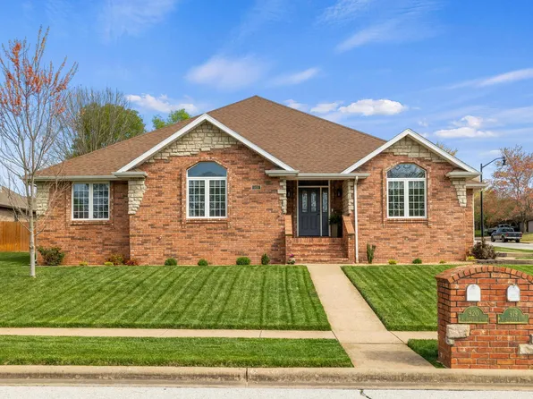 920 S Shuyler Lane, Republic, MO 65738