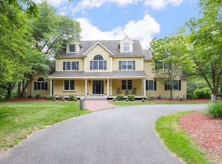 33 Broken Tree Rd, Medway, MA 02053