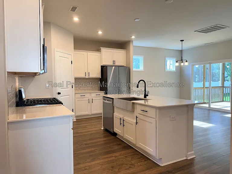 101 Brody Pine Way — Photo 7