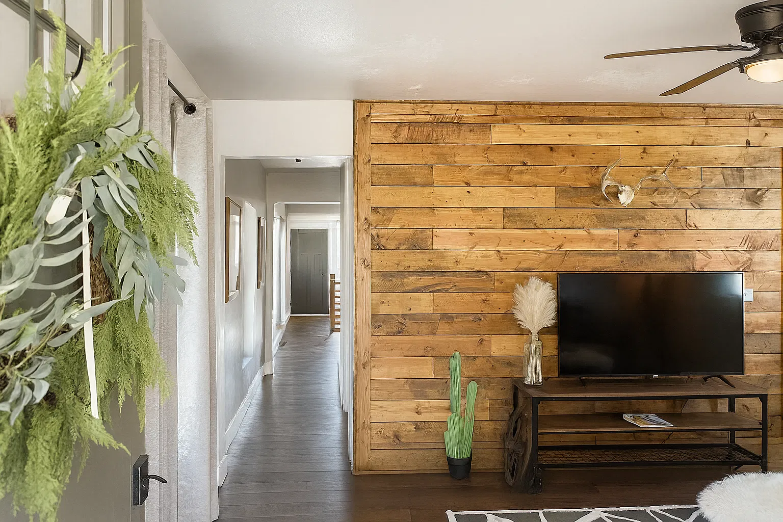 1 bed, 1184 sqft, $2,600 — Photo 2