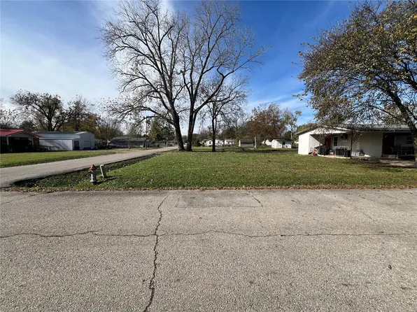 1523 Thomas St, Poplar Bluff, MO 63901