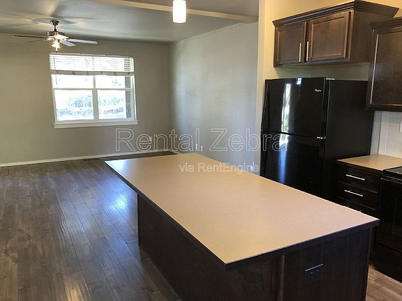 4th image of 5 SW Roosevelt Ave Lot 1