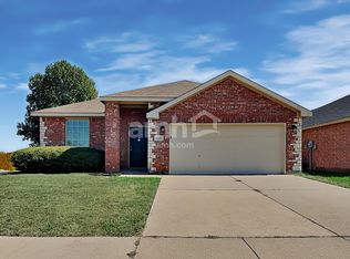 12201 Shadow Wood Trl, Fort Worth, TX 76109