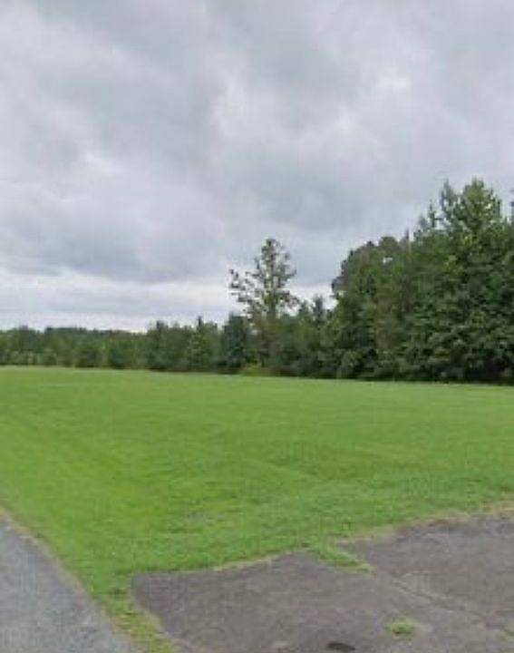 2nd image of 1226 Cooter Neck Rd