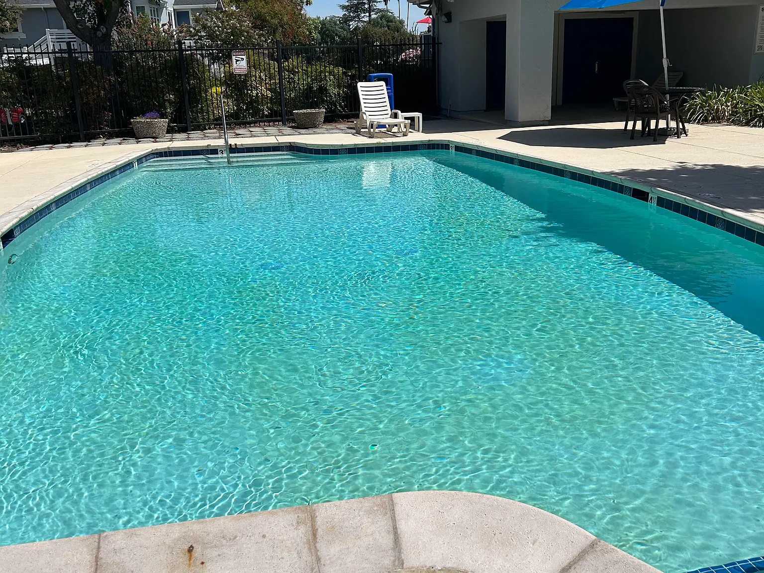 2 bed, 816 sqft, $2,050 — Photo 3